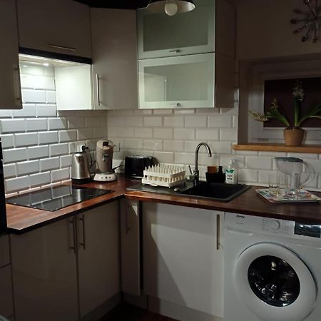 Apartament Pod Lasem Tenczynek Екстер'єр фото
